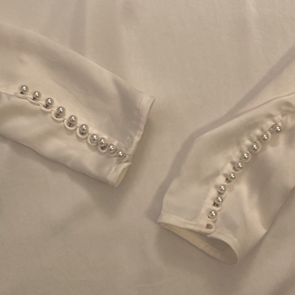 Joie Kynthia white blouse with pearl buttons. Size M - Picture 8 of 11